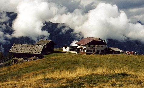 Hirzerhütte